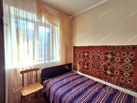 3-komnatnaya-ul-svetlogorskaya-d-5a фото