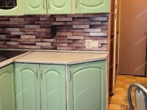 2-komnatnaya-b-r-zarechnyy-d-1 фото