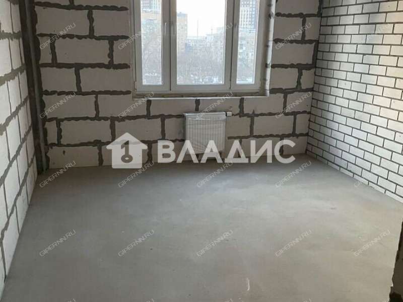 трёхкомнатная квартира на улице Июльских Дней дом 11