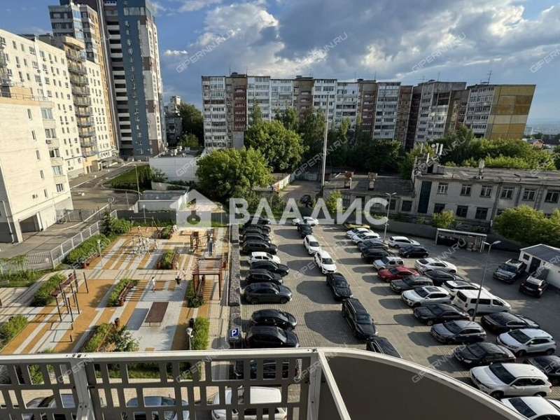 трёхкомнатная квартира на улице Максима Горького дом 24