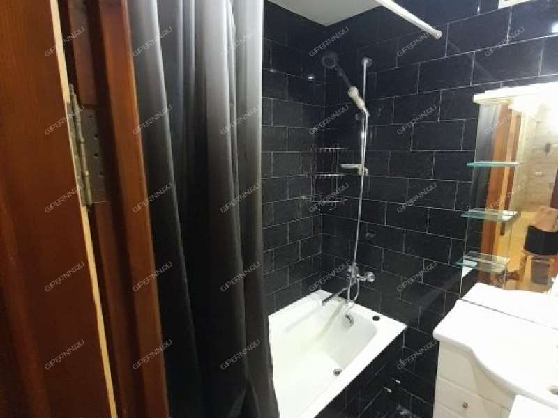 трёхкомнатная квартира на улице Максима Горького дом 152