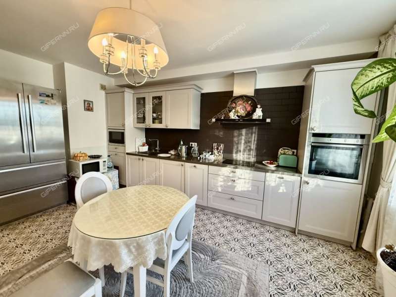 двухкомнатная квартира на улице Героя Шнитникова дом 3