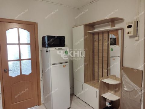 1-komnatnaya-ul-oktyabrskoy-revolyucii-d-56 фото