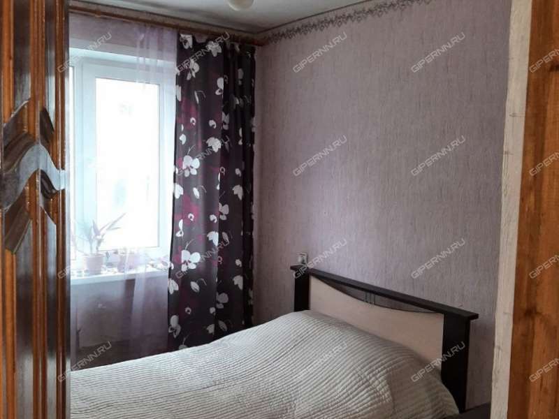 трёхкомнатная квартира на проспекте Бусыгина дом 18