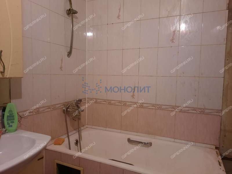 трёхкомнатная квартира на улице Мирошникова дом 2А