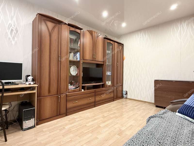 однокомнатная квартира на улице Бурденко дом 14а