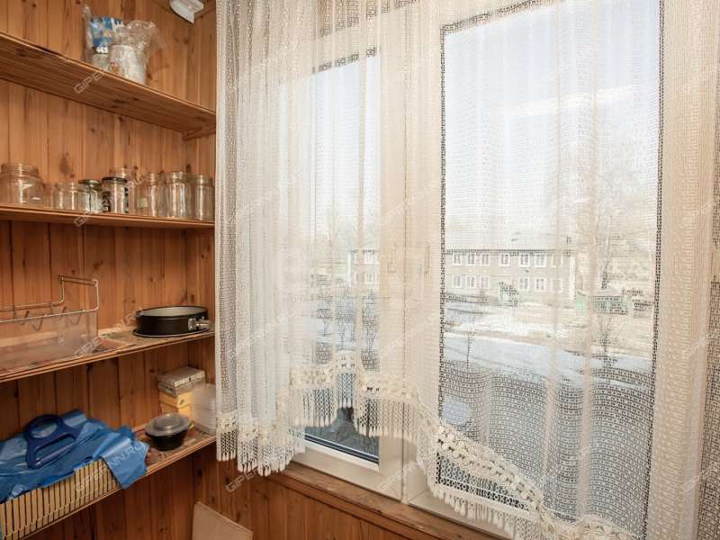 трёхкомнатная квартира на Днепропетровской улице дом 16