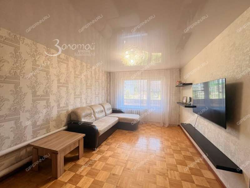 трёхкомнатная квартира на Космической улице дом 55