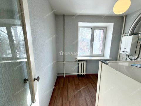 1-komnatnaya-ul-surikova-d-14 фото