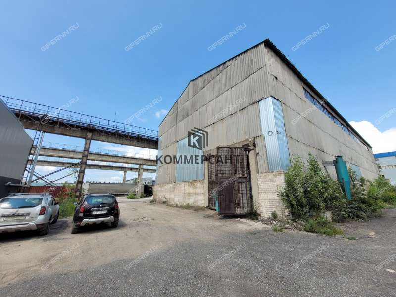 здание под офис, торговую площадь на улице Монастырка