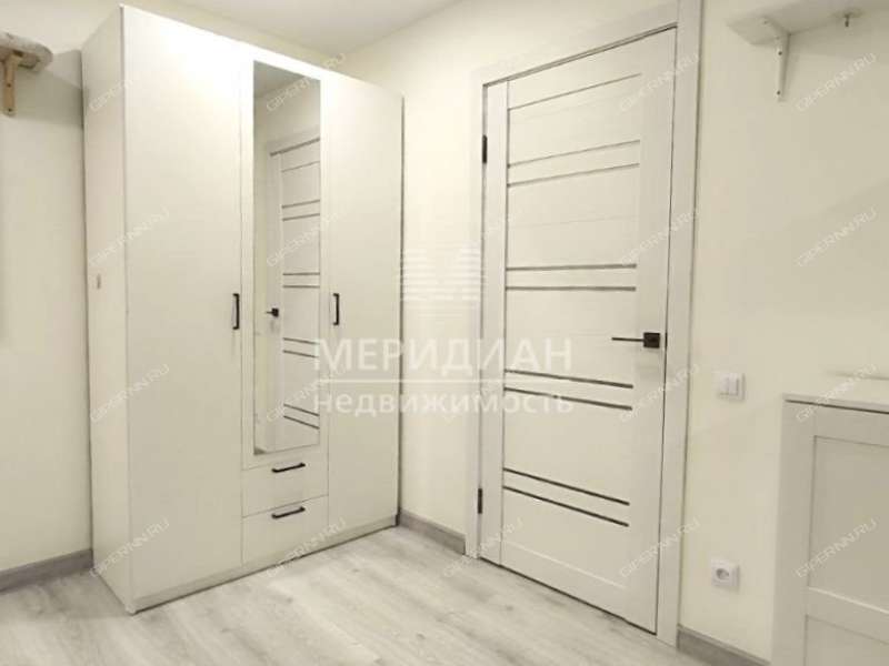 однокомнатная квартира на улице Островского дом 8