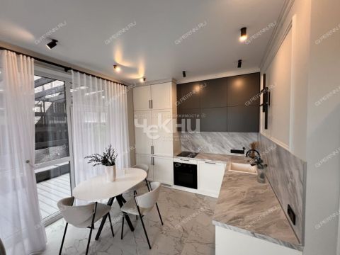 taunhaus-ul-agronomicheskaya-d-208g фото