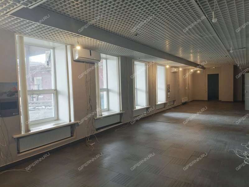 помещение под торговую площадь на Ул. Марата, д.15