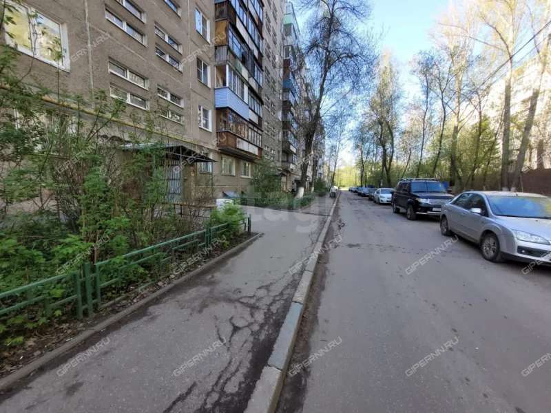 четырёхкомнатная квартира на Радужной улице дом 14