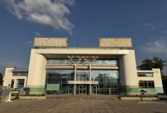 Приговоренный к сносу кинотеатр «Россия» в Нижнем Новгороде лишился вывески