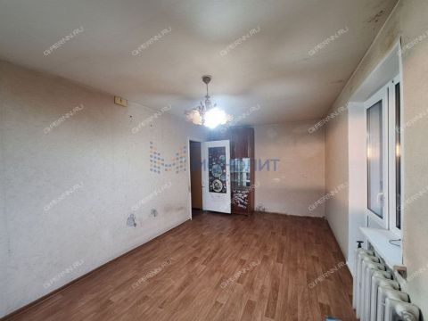 2-komnatnaya-ul-svetloyarskaya-d-38 фото