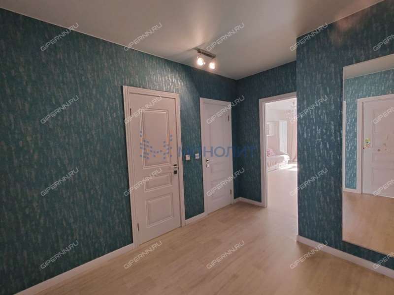 трёхкомнатная квартира на Лысогорской улице дом 89 к2