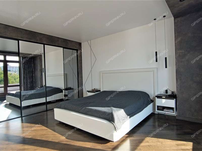 трёхкомнатная квартира на улице Минина дом 29