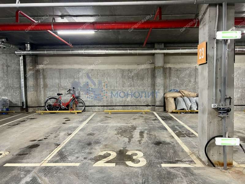 парковочное место на улице Академика Сахарова