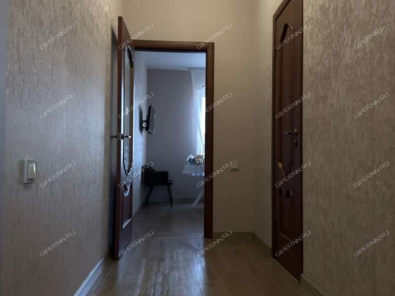 двухкомнатная квартира на улице Родионова дом 45