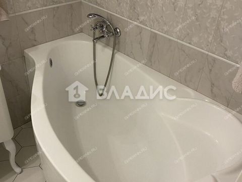 2-komnatnaya-ul-literaturnaya-d-20a фото