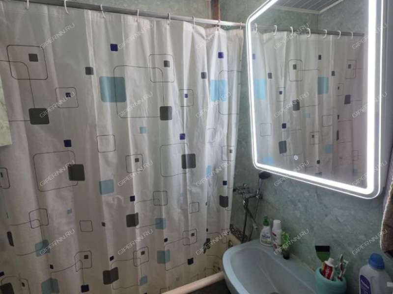 двухкомнатная квартира на улице Строкина дом 8