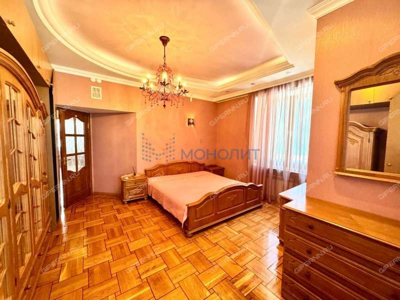 трёхкомнатная квартира на Верхне-Волжской набережной дом 17