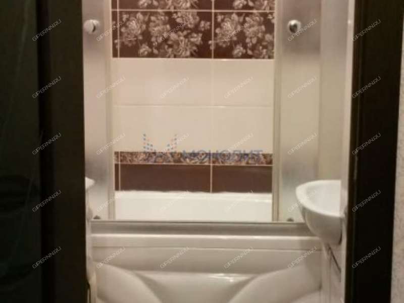 трёхкомнатная квартира на улице Коминтерна дом 14