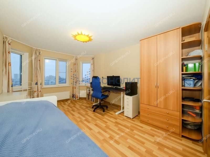 трёхкомнатная квартира на улице Карла Маркса дом 43