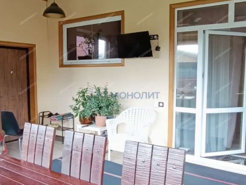 дом на Новой улице село Большая Ельня