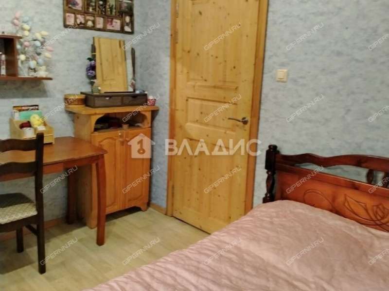 четырёхкомнатная квартира на улице Строкина дом 16Б