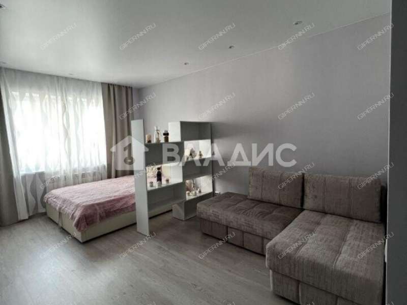 однокомнатная квартира на бульваре 60-летия Октября дом 23 к3