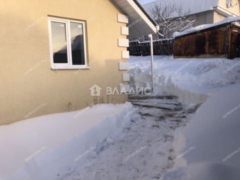 dom-poselok-pamyat-parizhskoy-kommuny-gorodskoy-okrug-bor фото