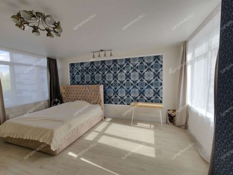 трёхкомнатная квартира на Лысогорской улице дом 89 к2