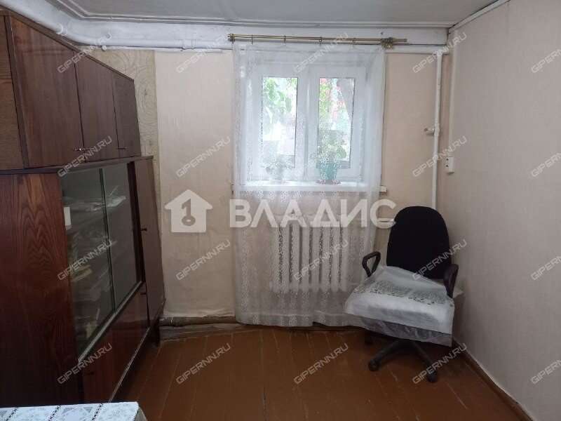 1/2 дома на улице Ванеева