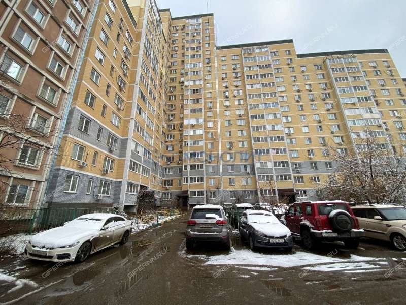 однокомнатная квартира на Волжской набережной дом 8 к3