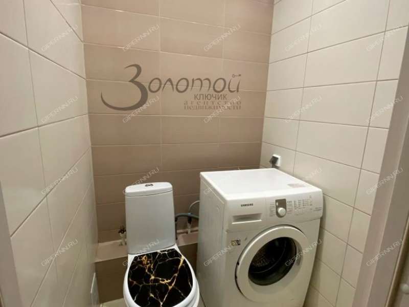 трёхкомнатная квартира на улице Новокузнечихинская дом 2