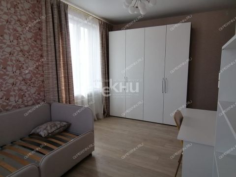 3-komnatnaya-ul-sergeya-akimova-d-50 фото