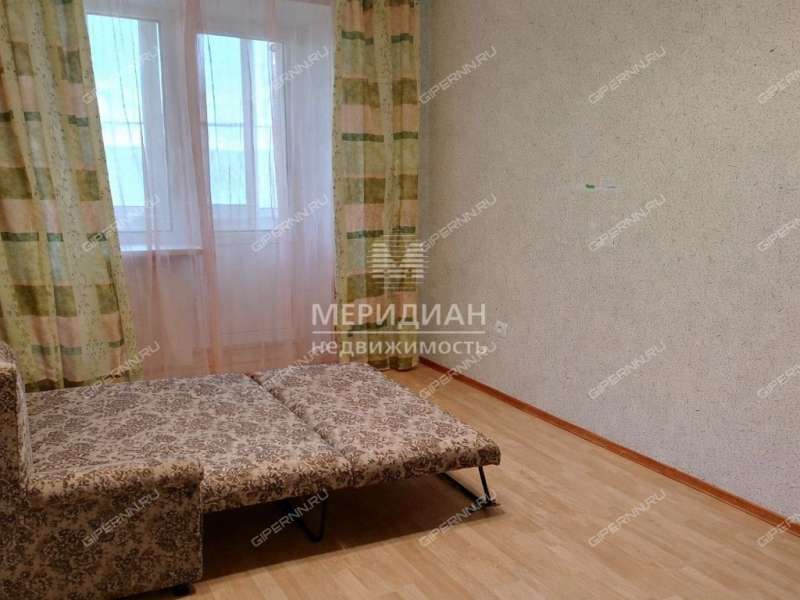 двухкомнатная квартира на улице Движенцев дом 30