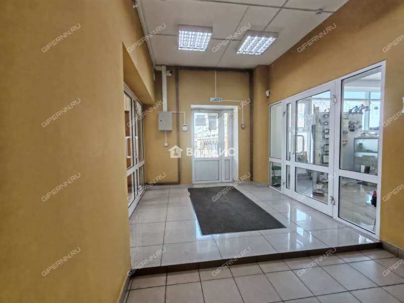 здание под офис, торговую площадь на улице Геологов