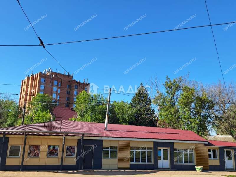 здание под торговую площадь на Гужевой улице