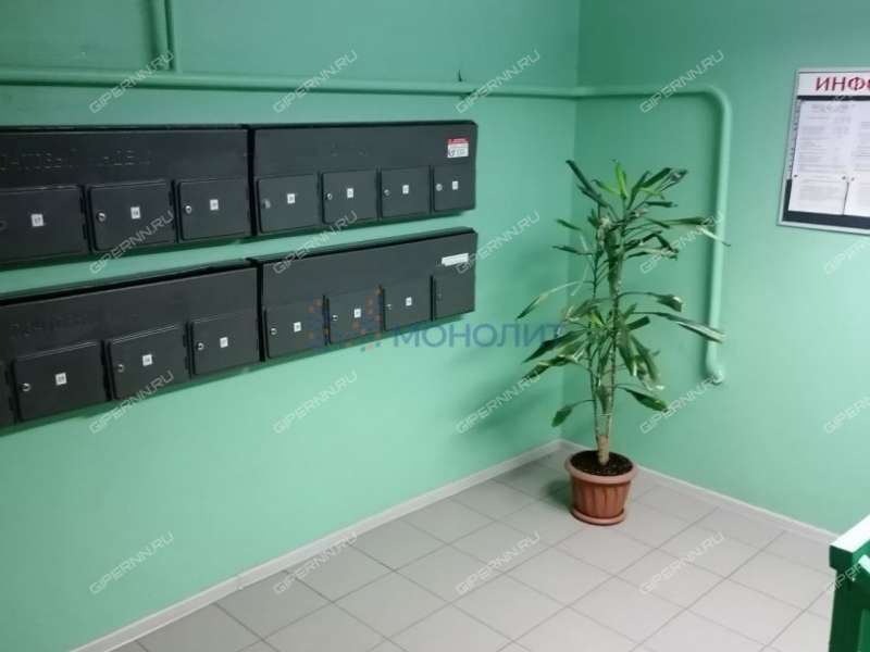 трёхкомнатная квартира в 2-м микрорайоне дом 41 город Бор