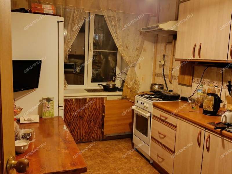 трёхкомнатная квартира на Сормовском шоссе дом 15