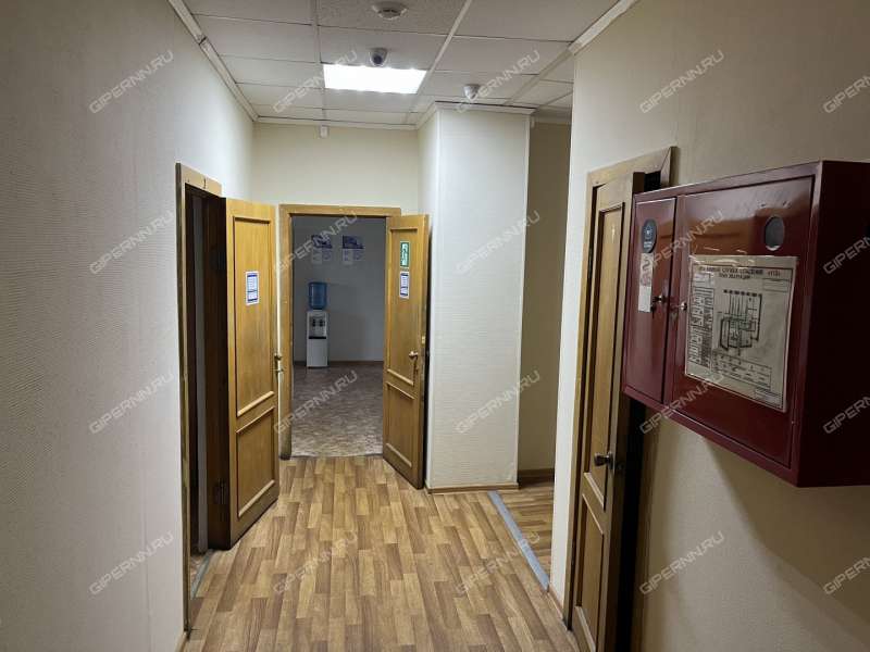 помещение под офис на площади Максима Горького