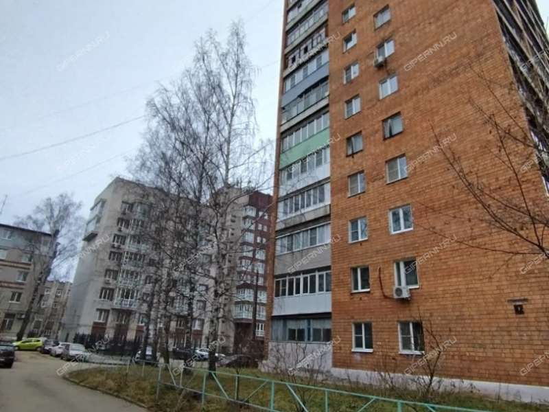 четырёхкомнатная квартира в 2-м микрорайоне дом 1 город Кстово