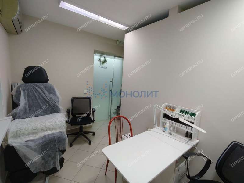 помещение под помещение свободного назначения на улице Мирошникова