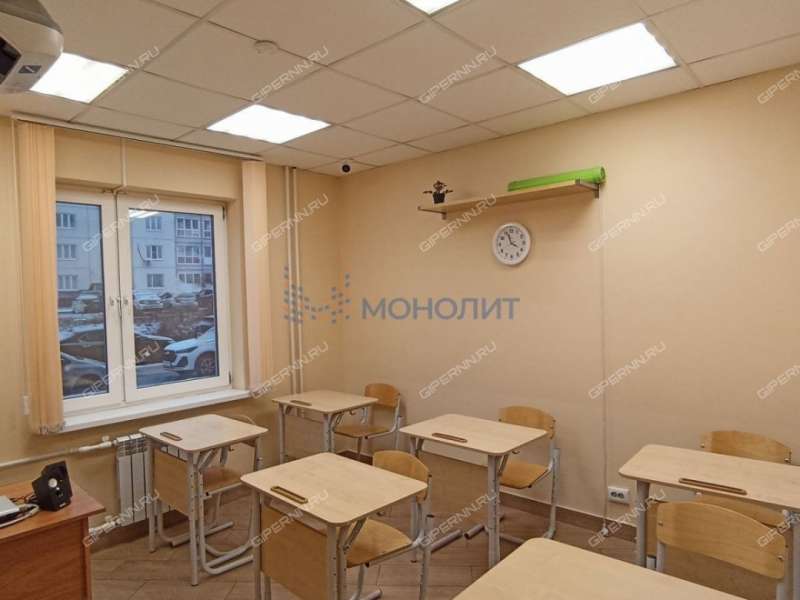 помещение под офис, торговую площадь на улице Богдановича