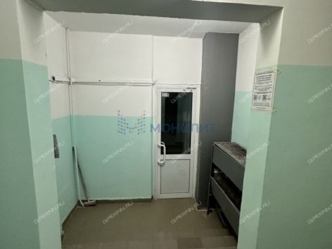 4-komnatnaya-ul-karla-marksa-d-24 фото