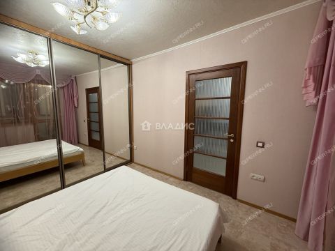 3-komnatnaya-ul-efremova-d-17 фото