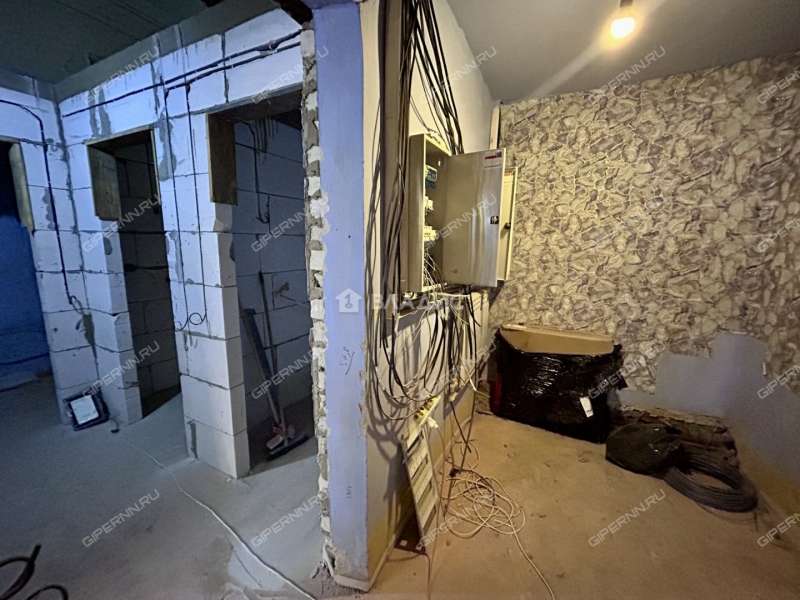 здание под офис, торговую площадь на Гордеевской улице